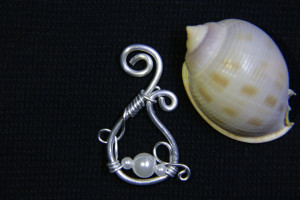 jellyfish shapeline wire accessory